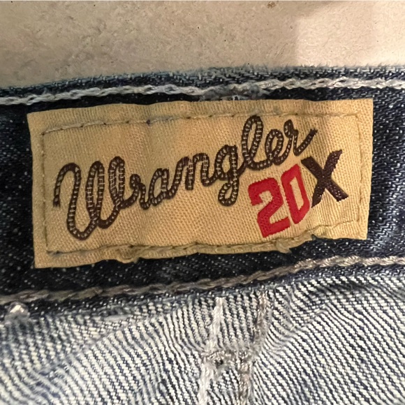 Boys wrangler 20X Jeans. Size 14R. No 42. Relaxed straight leg. EUC. - Picture 6 of 6